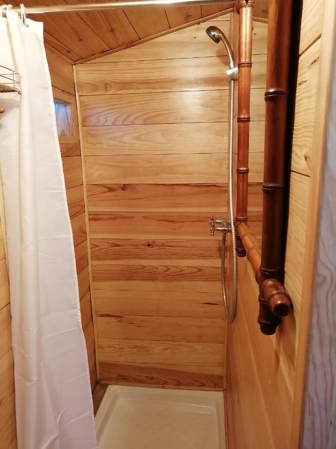 Patrice Et Chrstel Cabane En Bois Chatuzange-le-Goubet Bagian luar foto